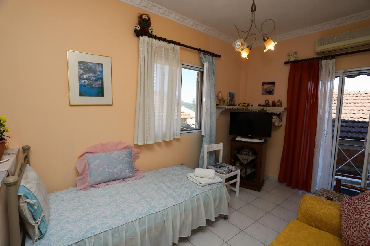 Alexis & Loula Village House Arkadades Bagian luar foto