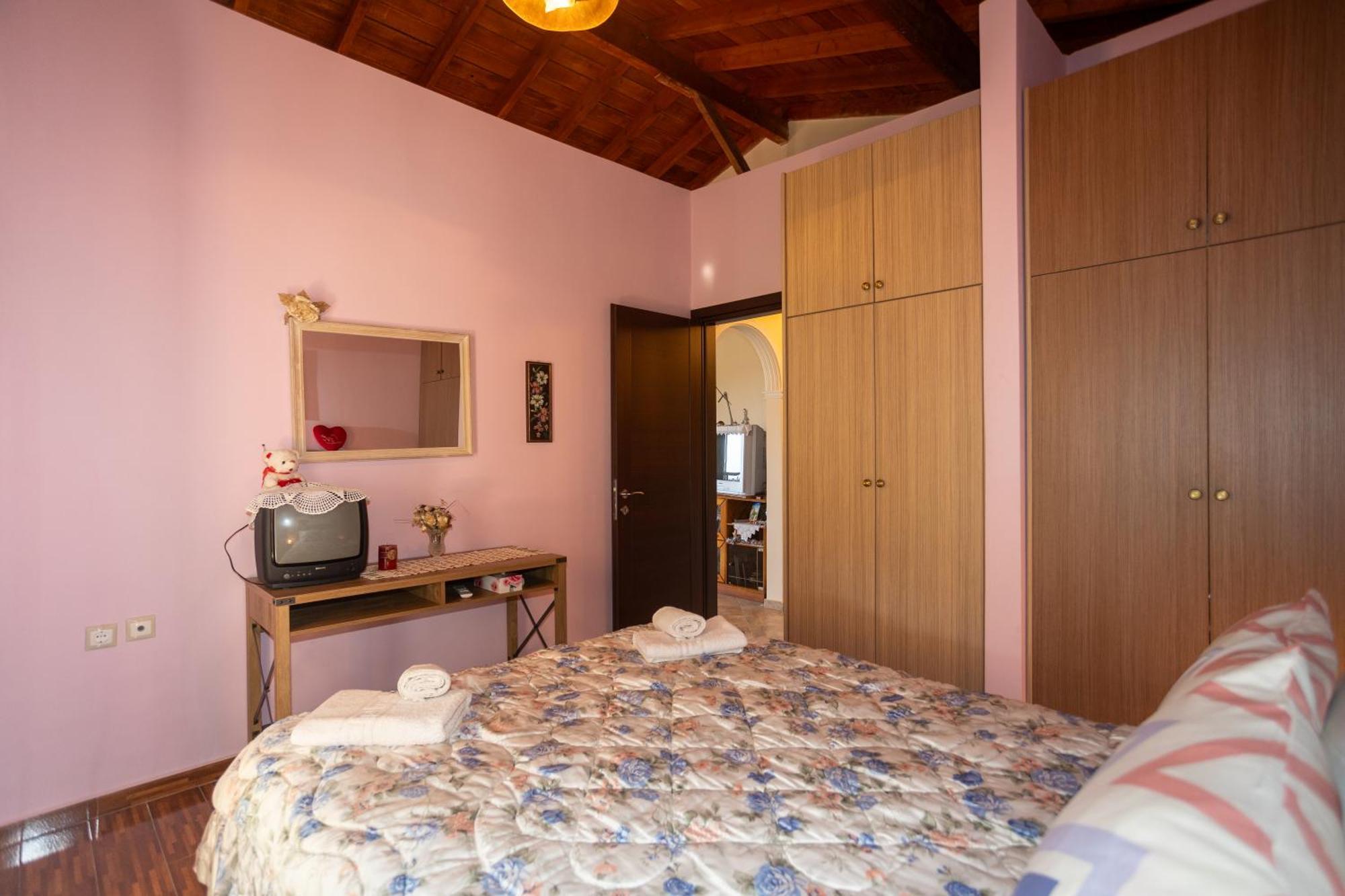 Alexis & Loula Village House Arkadades Bagian luar foto
