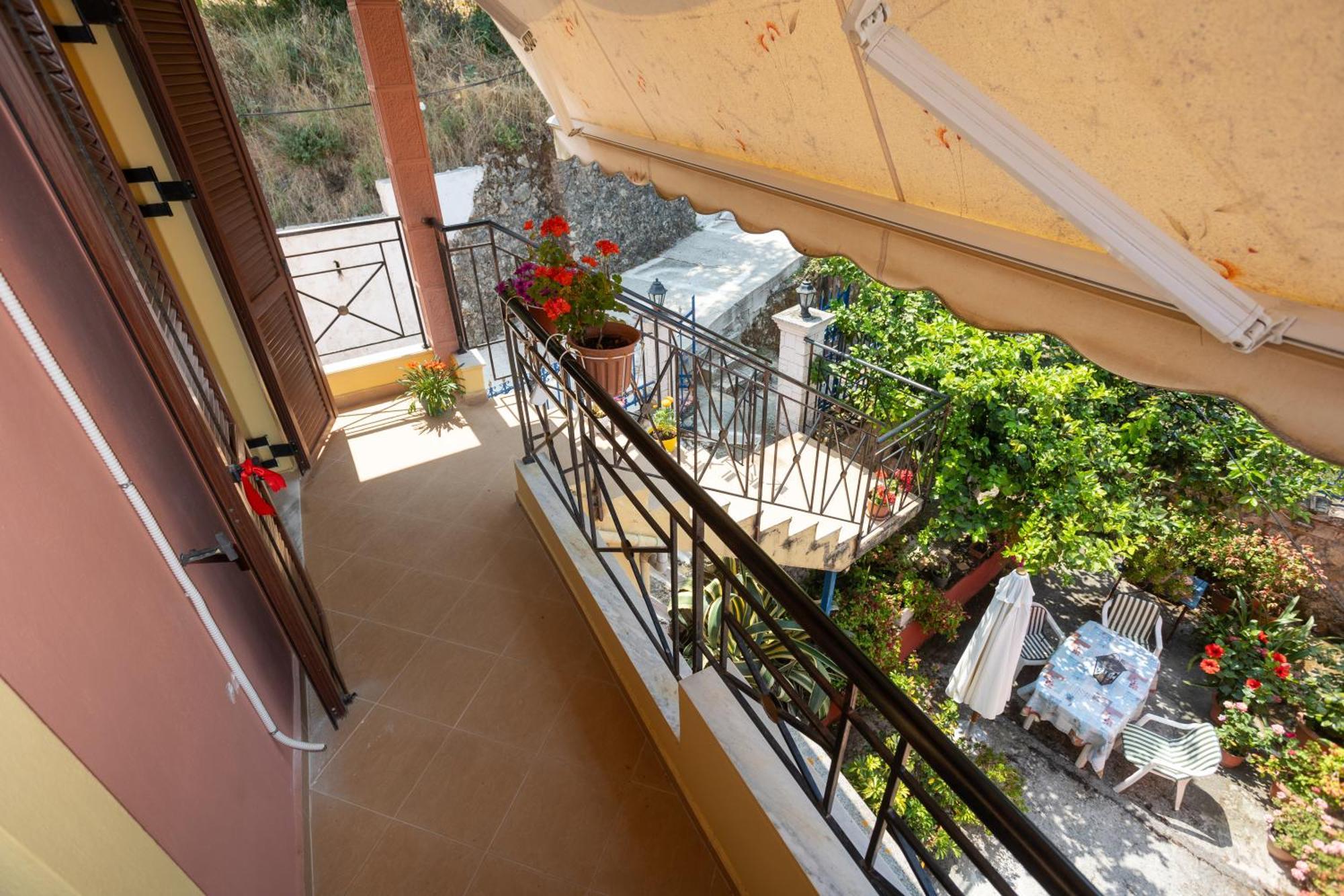 Alexis & Loula Village House Arkadades Bagian luar foto