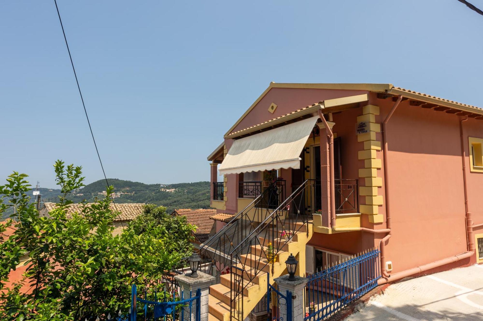 Alexis & Loula Village House Arkadades Bagian luar foto